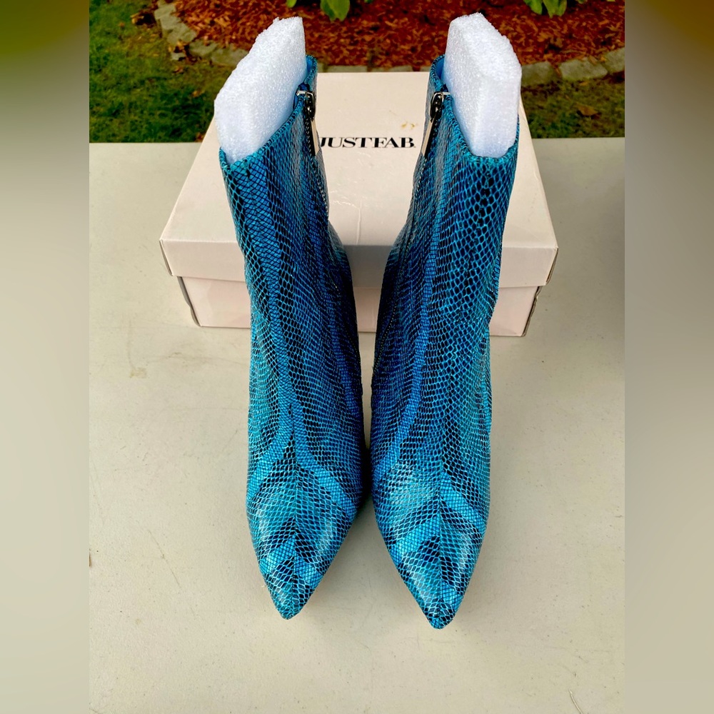 Ankle boots
